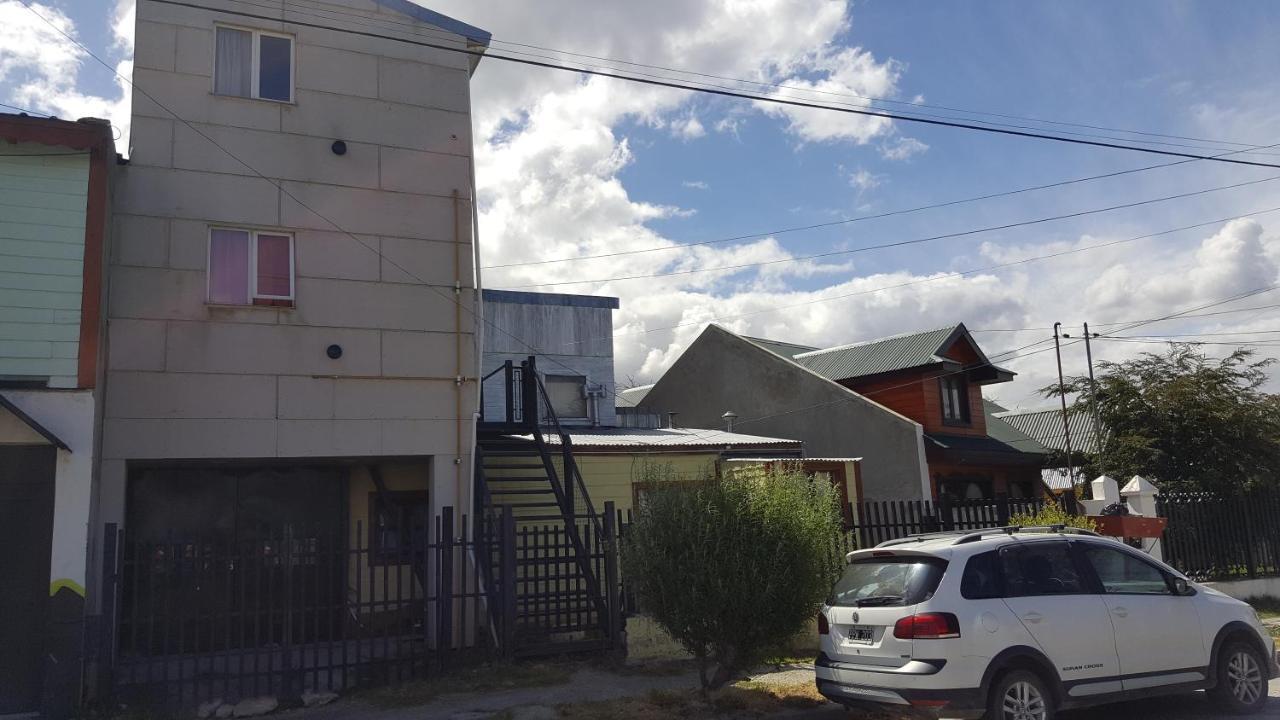 Departamentos Buen Pasar Apartment Ushuaia Exterior photo